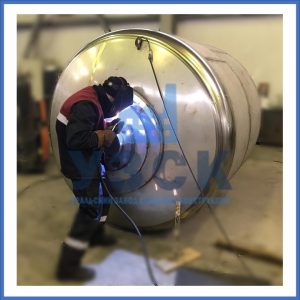 Купить баки и ёмкости из нержавеющей стали от завода УЗСК в Балаково